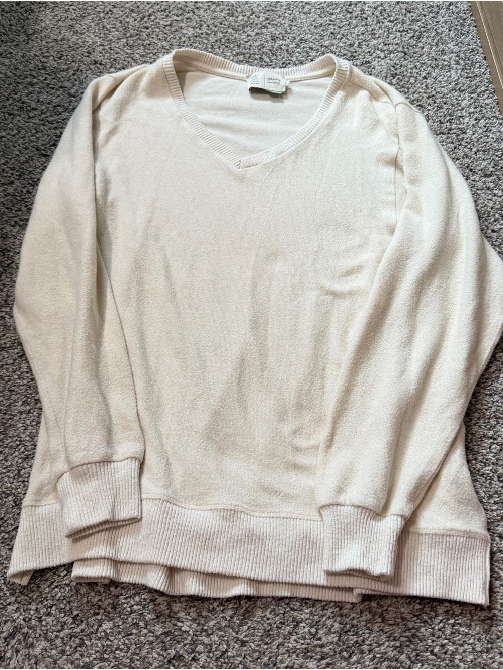 Saturday Sunday Anthropologie Classic V-Neck Women's Sweater in Cream size small